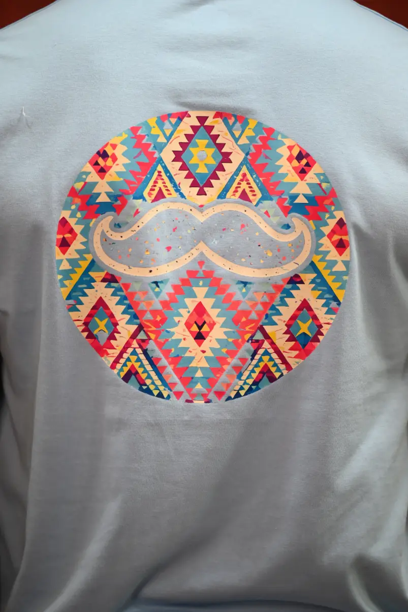 Camiseta Étnica Celeste | Kiko Bigot